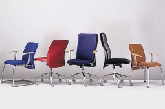 Рекомендации по выбору офисных стульев и диванов в магазине