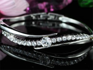 Bracelet with Swarovski crystals