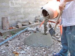 How to pour a concrete yard