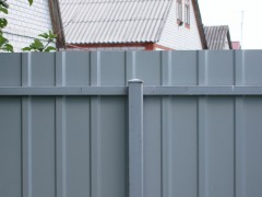 build a fence of corrugated steel sheeting