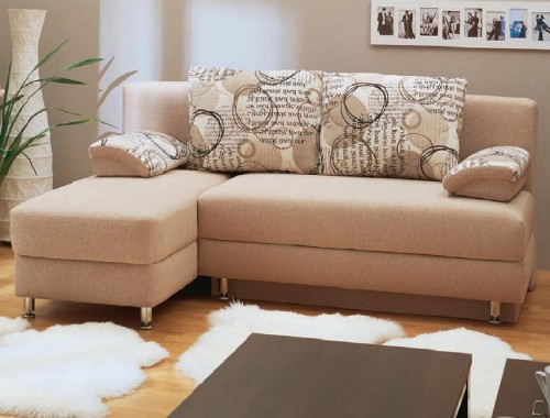 Угловой диван для малогабаритной квартиры