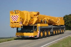 the largest mobile crane LTM